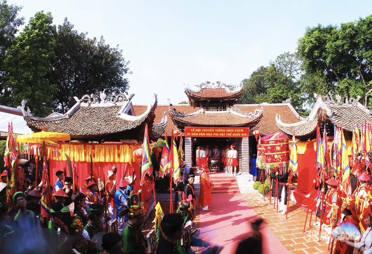Chương trình sử thi Lễ hội đình Chèm : Miền Linh Thiêng Huyền Diệu
